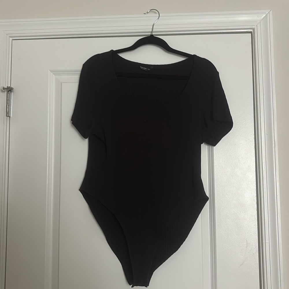 Black Short Sleeve Bodysuit